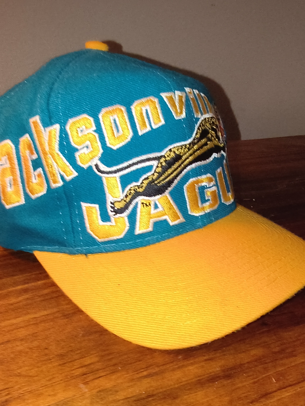 Vintage 90's Jacksonville Jaguars Apex One Sellout Snapback Hat Cap NFL Rare.